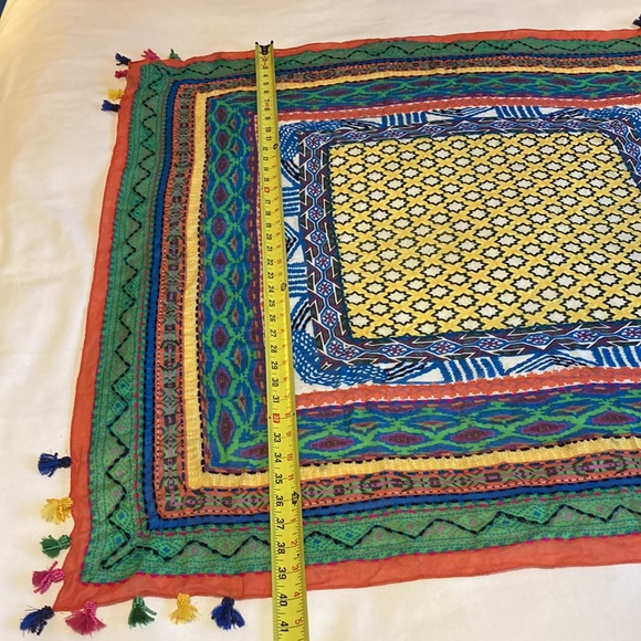 Beautiful scarf. Great detail and fun beaded tassels. - Picture 3 of 8